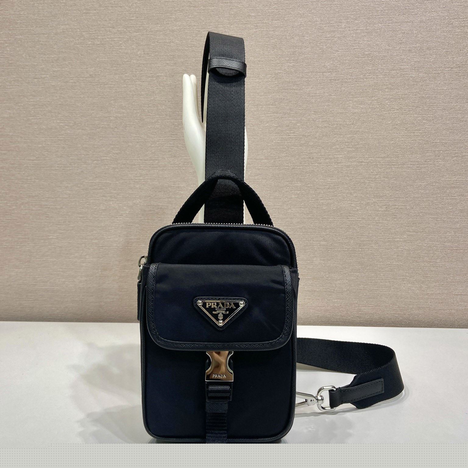 Pra*a waist & chest packs